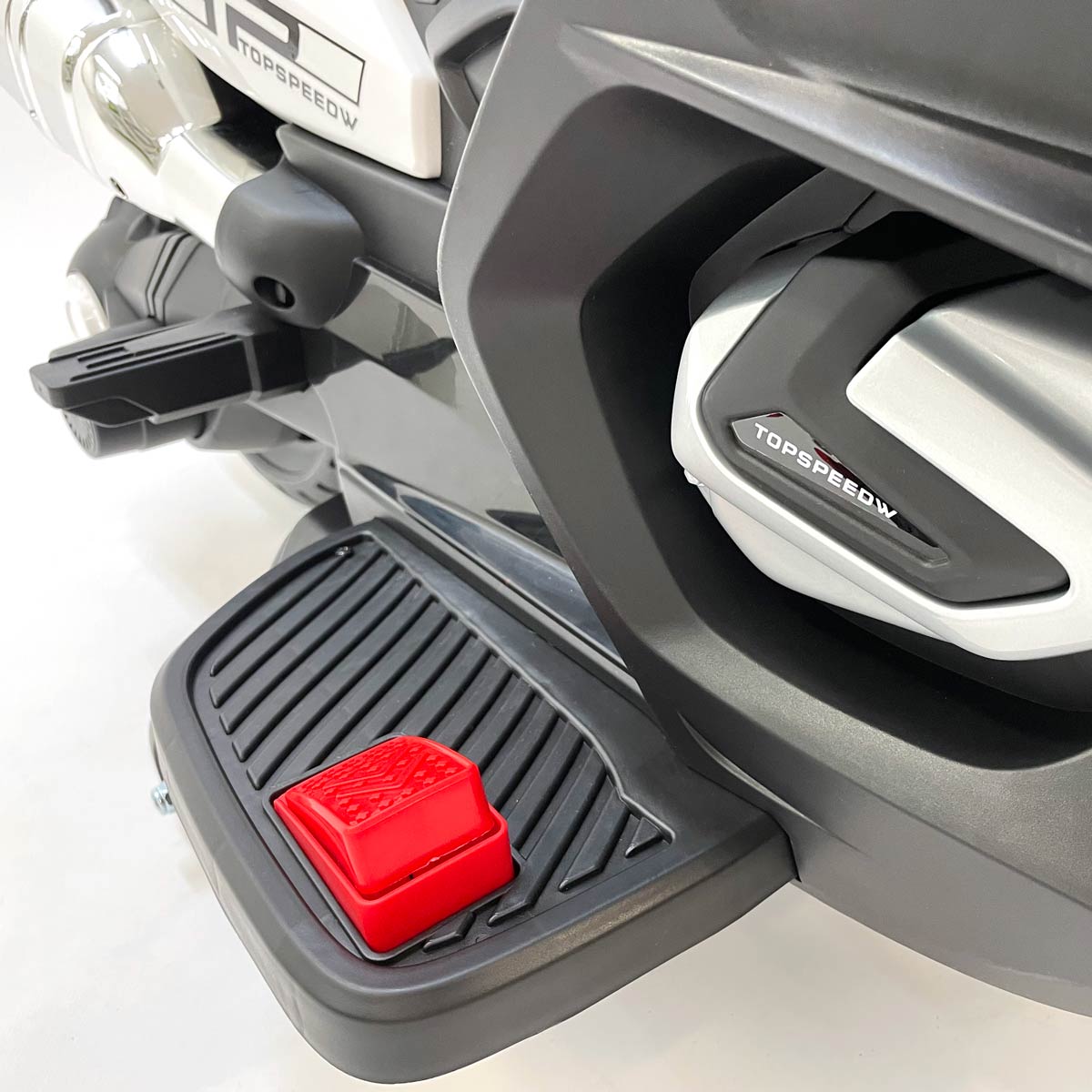 moto-estilo-turismo-blanca-para-niño-y-niña-detalle-2