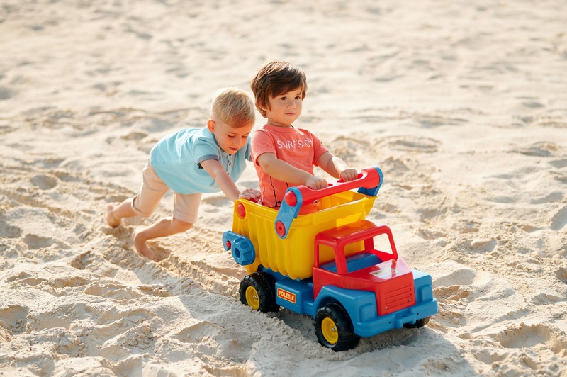 jugar y aprender Coches Eléctricos para Niños